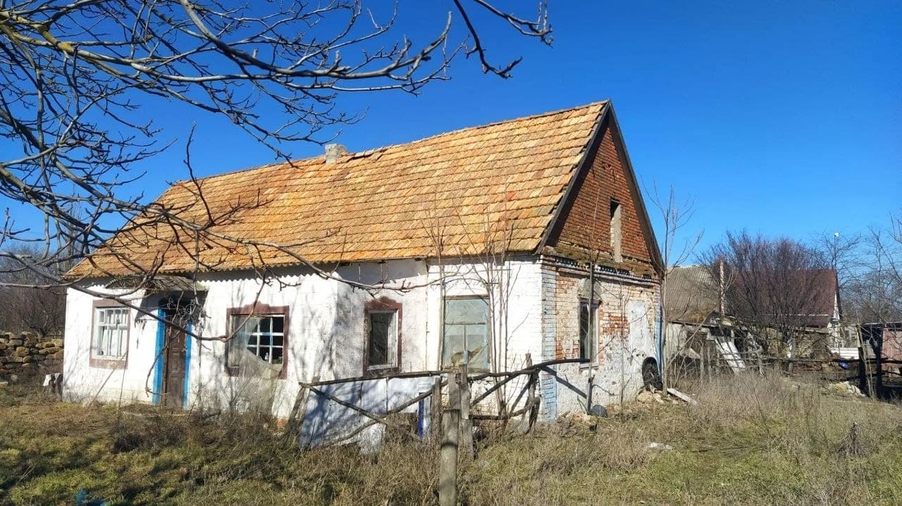 Продам дом с земельным участком