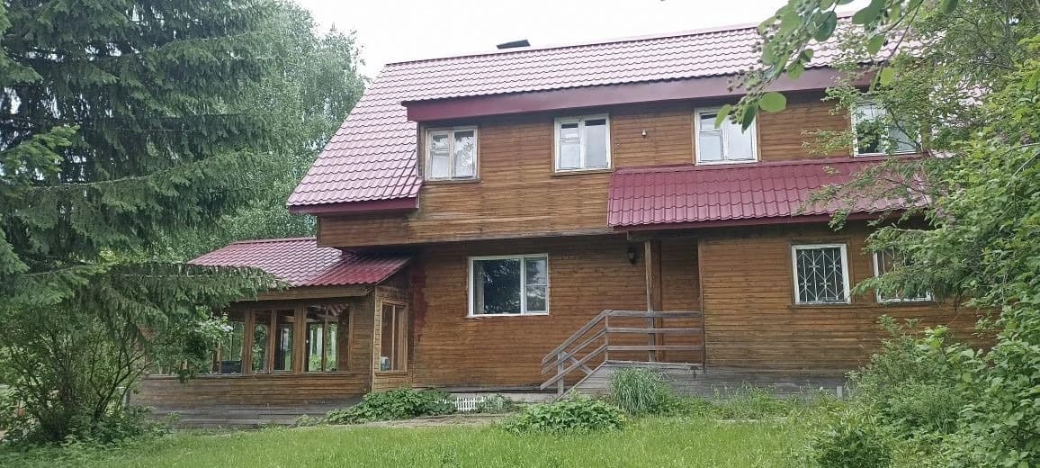Дом с коммуникациями
