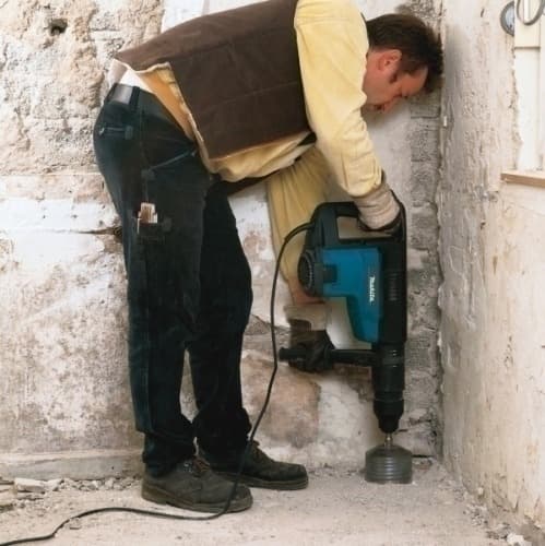 Продаю перфоратора MAKITA