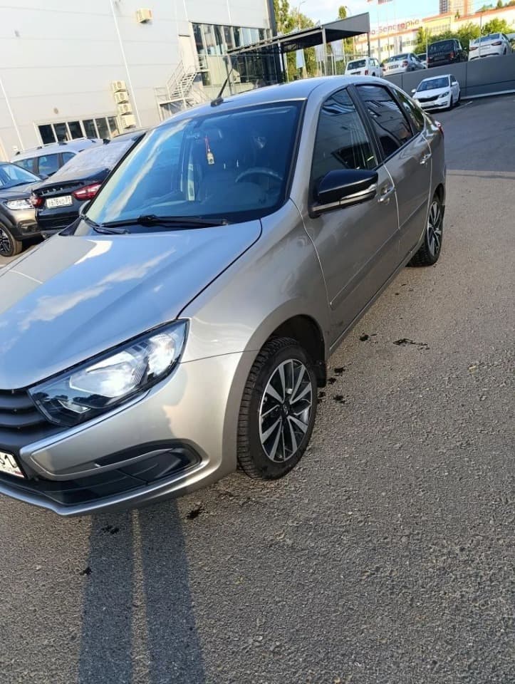 Продам автомобиль Lada Granta Club 2022г