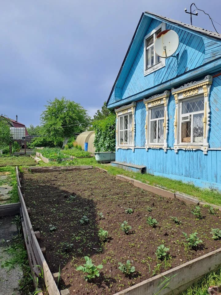 Продам участок с домом в СНТ 42А